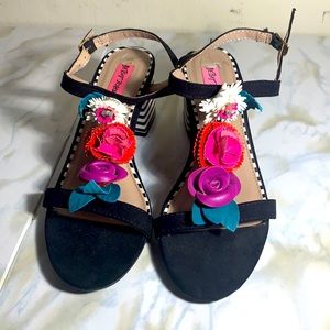 Betsey Johnson block heel